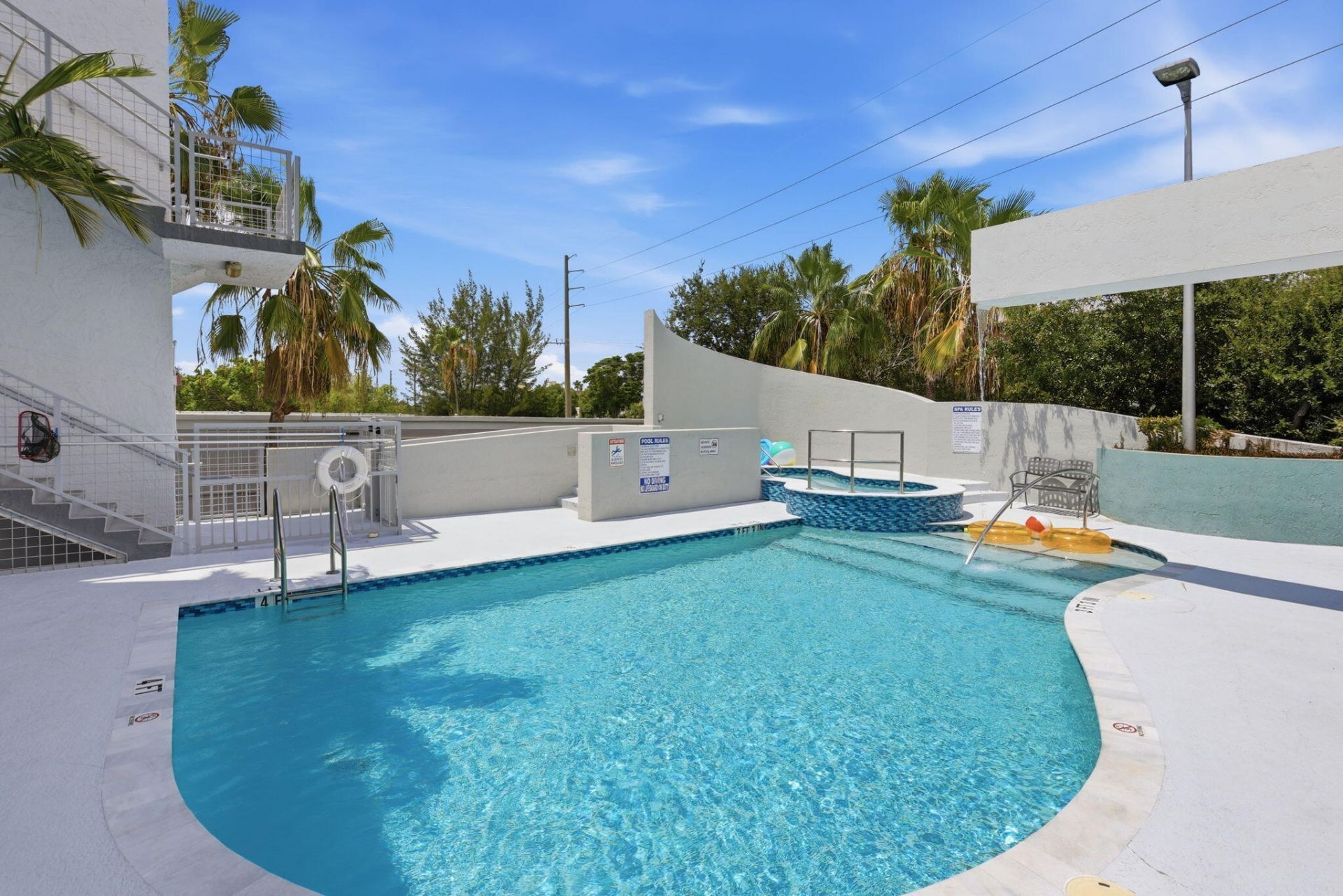180 NE 4th Avenue, Unit 207, Delray Beach, FL 33483 Photo