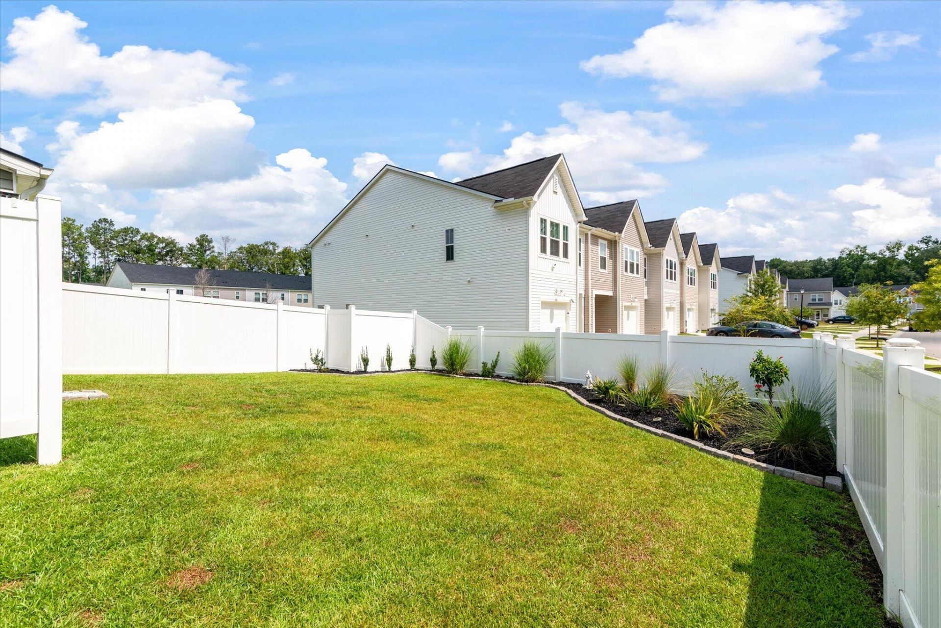 8702 Silver Perch Lane Photo 17