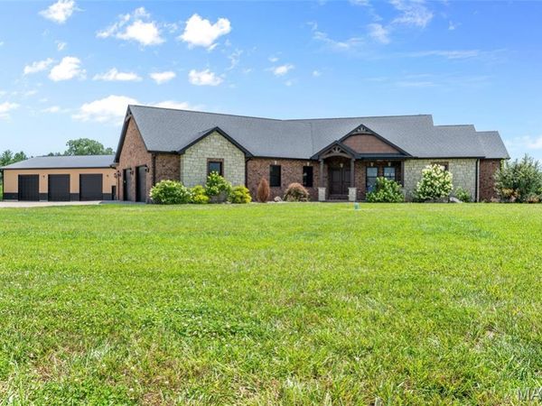 8318 WEST MILL CREEK RD, Troy, IL 62294
