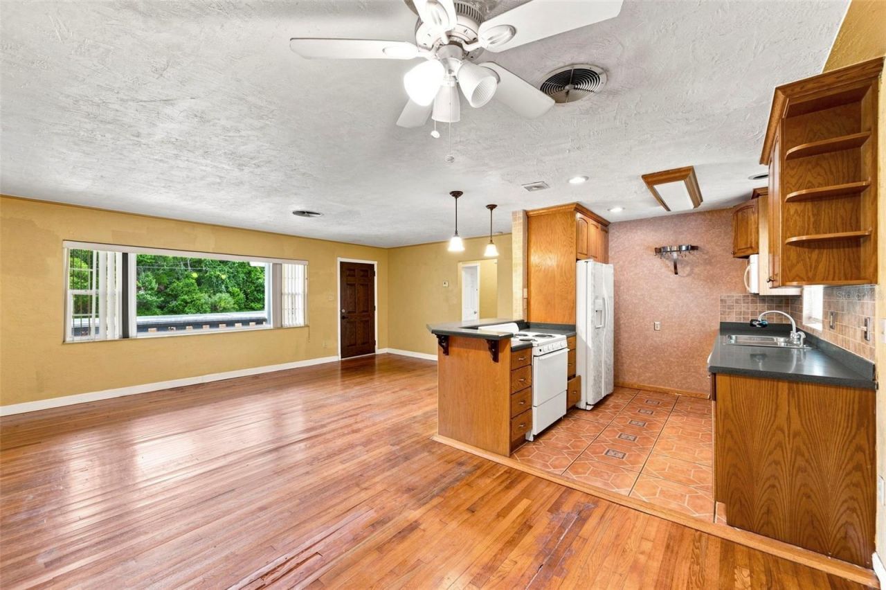 4310 Dr Martin Luther King Jr Street S, Saint Petersburg, FL 33705 Photo