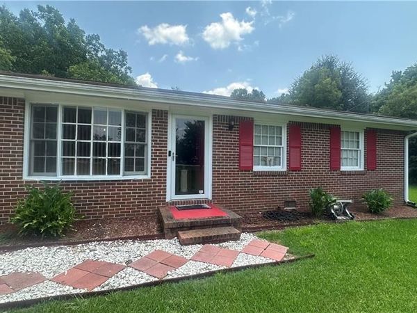 2323 Locust Grove Road , Griffin, GA 30223