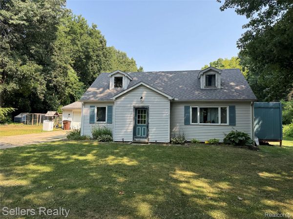 3030 Grange Hall Road, Groveland Township, Mi 48462
