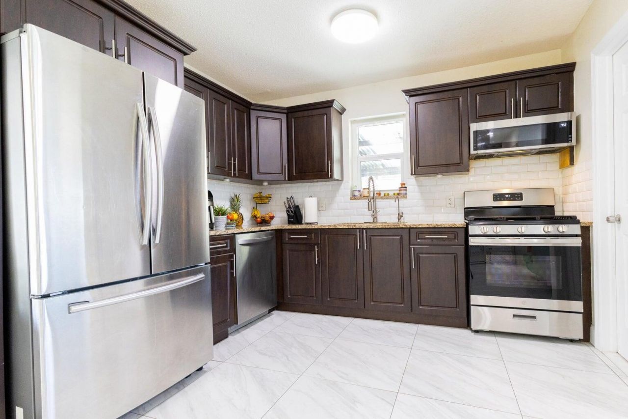 5763 Purdy Lane, West Palm Beach, FL 33415 Photo