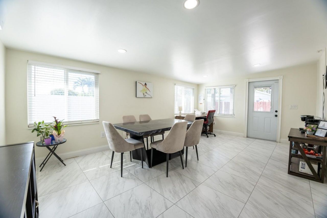 5763 Purdy Lane, West Palm Beach, FL 33415 Photo