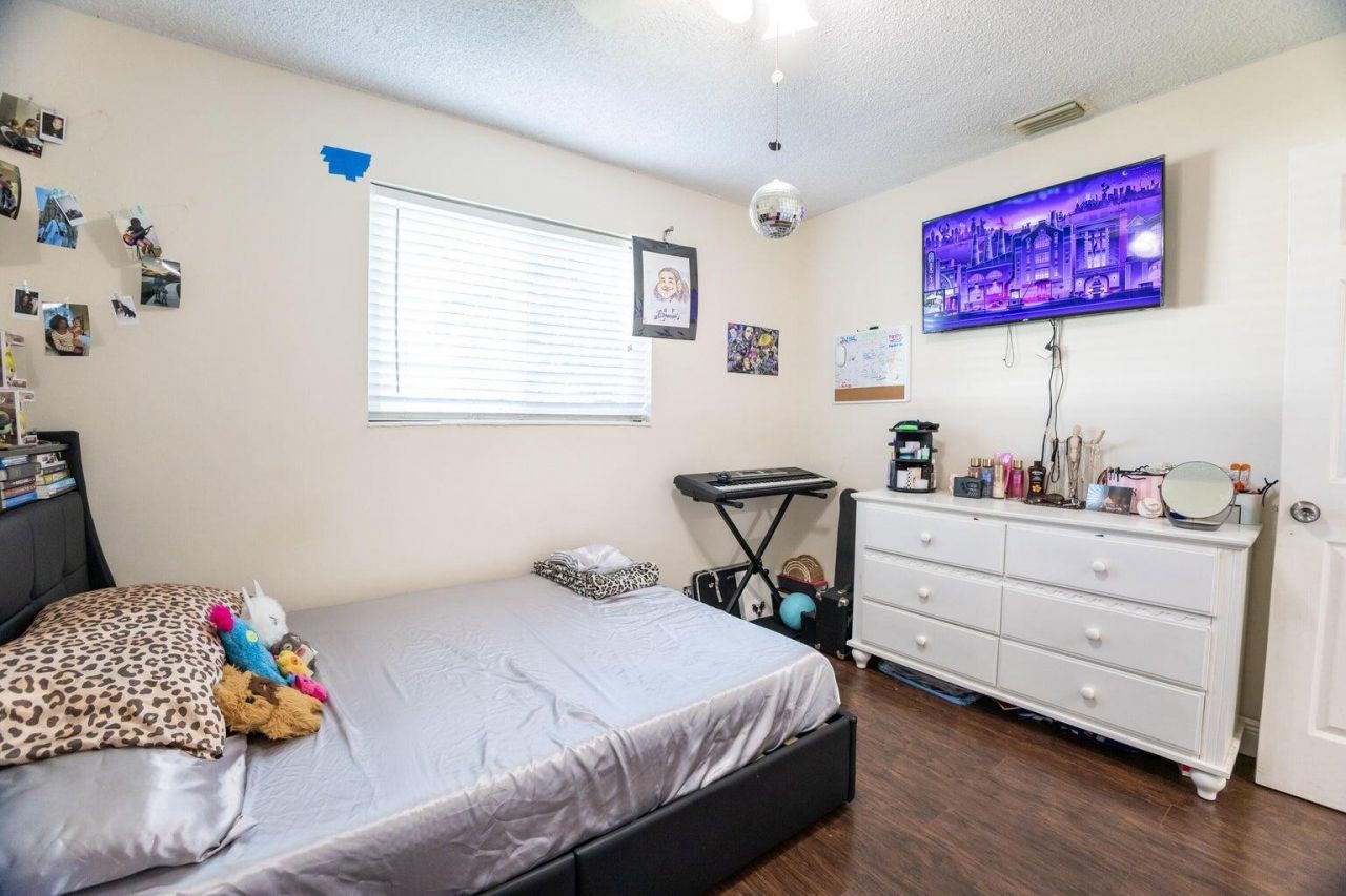 5763 Purdy Lane, West Palm Beach, FL 33415 Photo