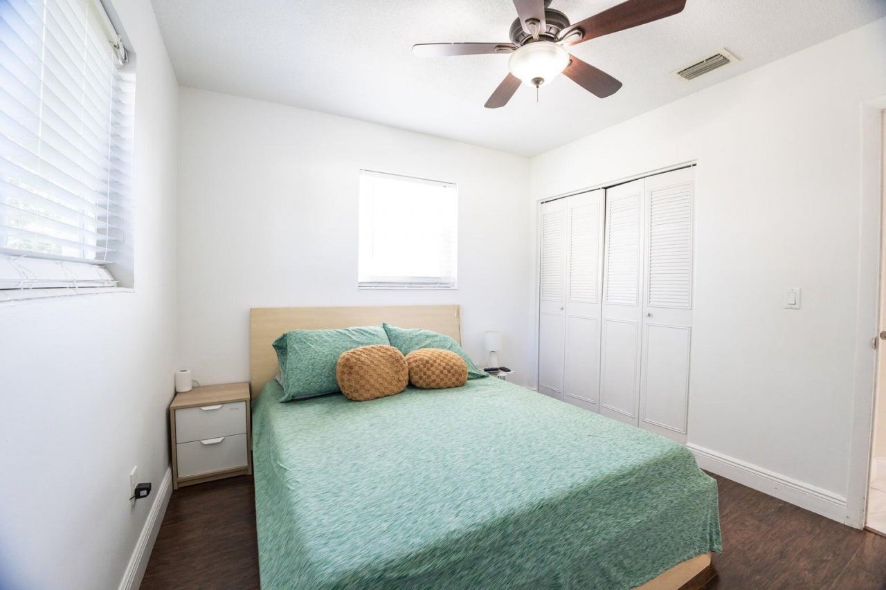 5763 Purdy Lane, West Palm Beach, FL 33415 Photo