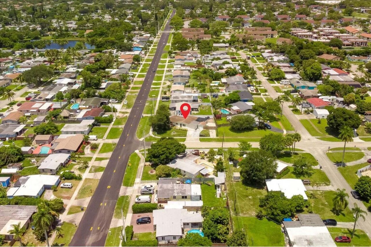 5763 Purdy Lane, West Palm Beach, FL 33415 Photo