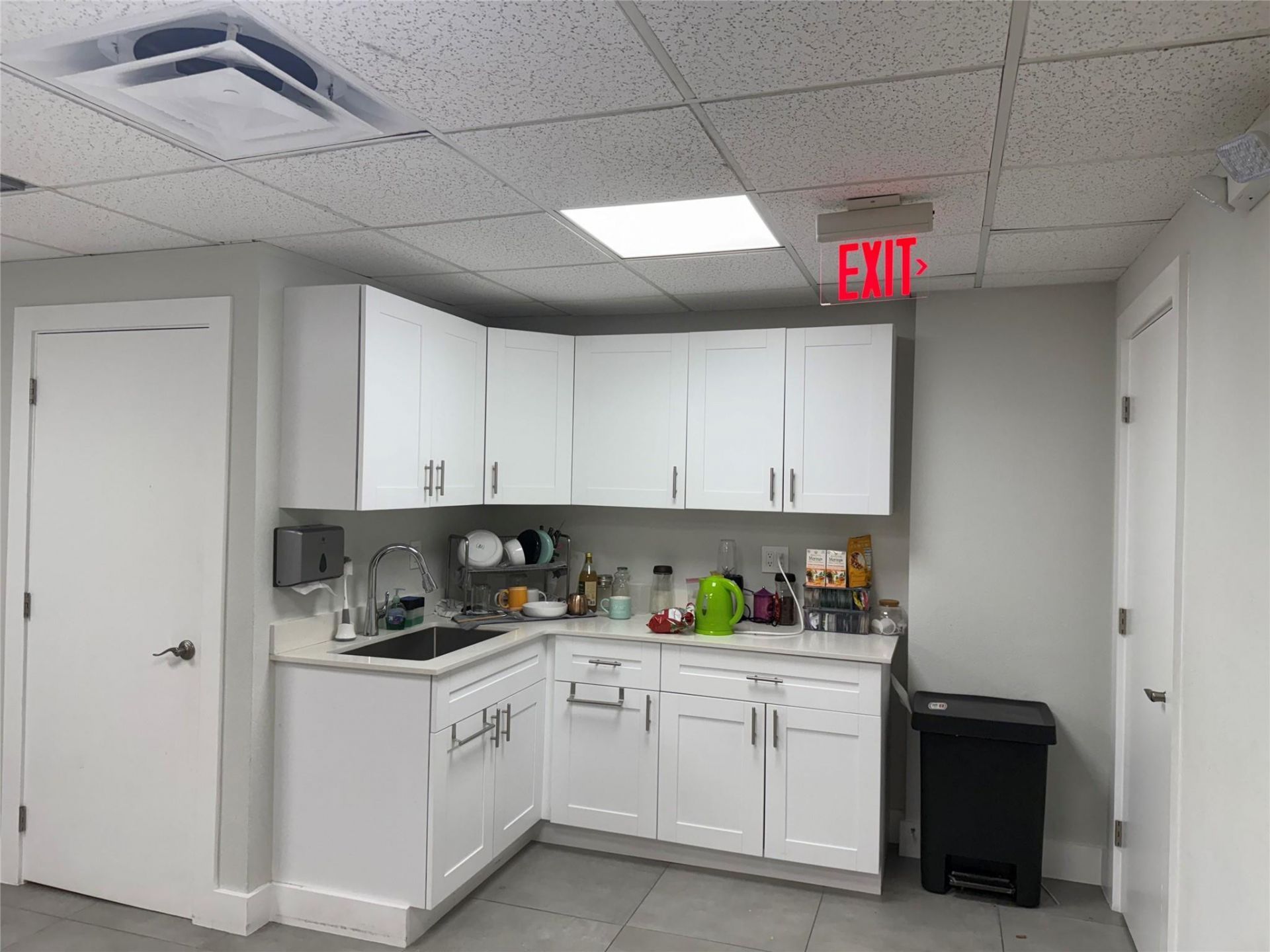 3015 N Ocean Boulevard, Unit C106, Fort Lauderdale, FL 33308 Photo