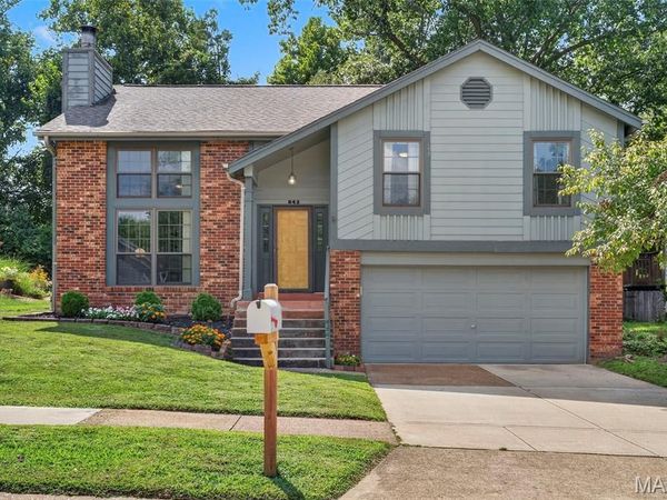 843 Reindeer Drive, Manchester, MO 63021