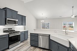 1054 Dogwood St. photo 4
