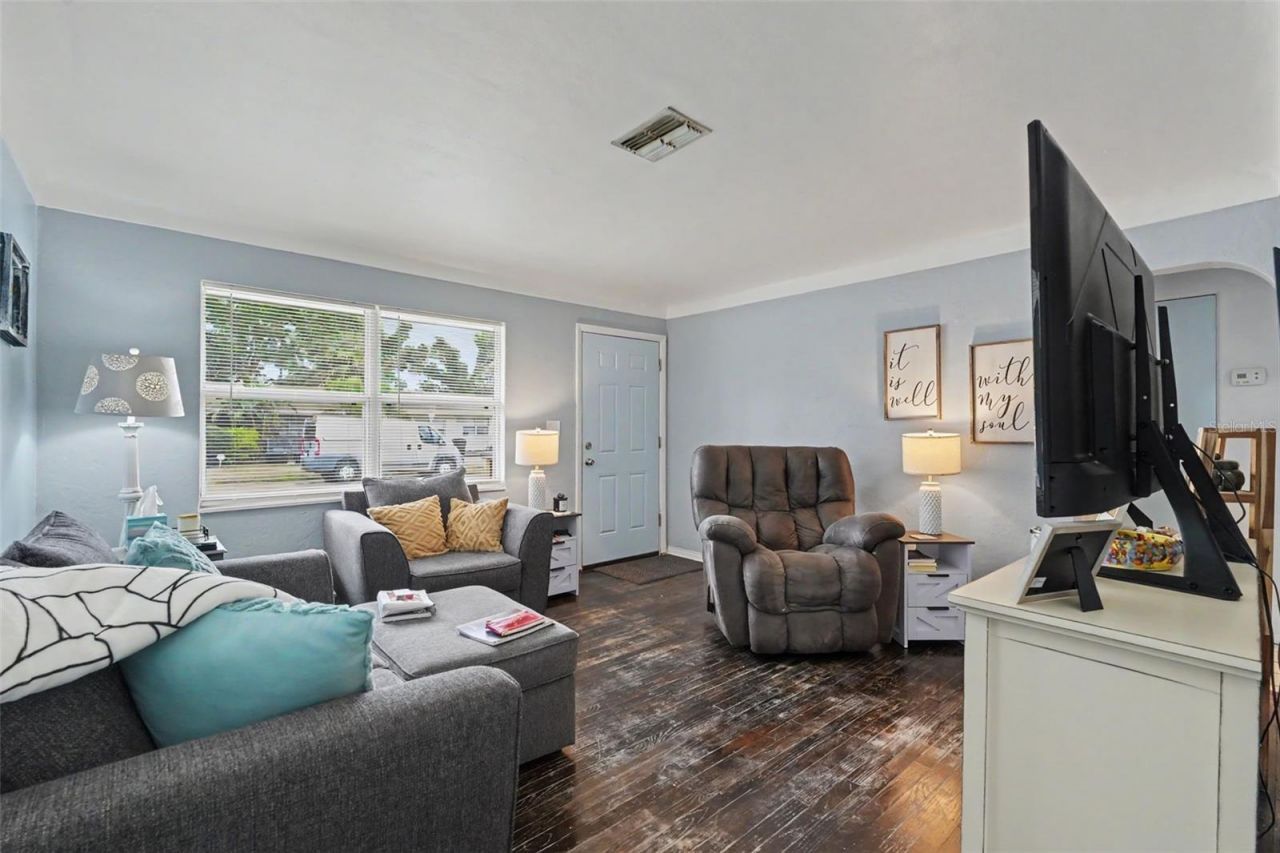 2311 35th Street S, Saint Petersburg, FL 33711 Photo