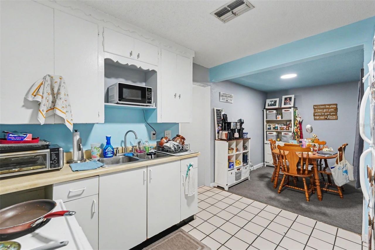 2311 35th Street S, Saint Petersburg, FL 33711 Photo