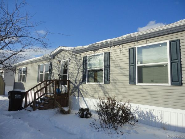 170 Newbury , Adrian, Mi 49221