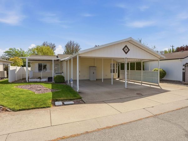 1604 N Hodges Ln, Spokane Valley, WA 99016