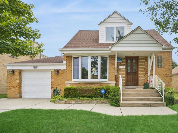 6647 N Crawford Avenue , Lincolnwood, IL 60712