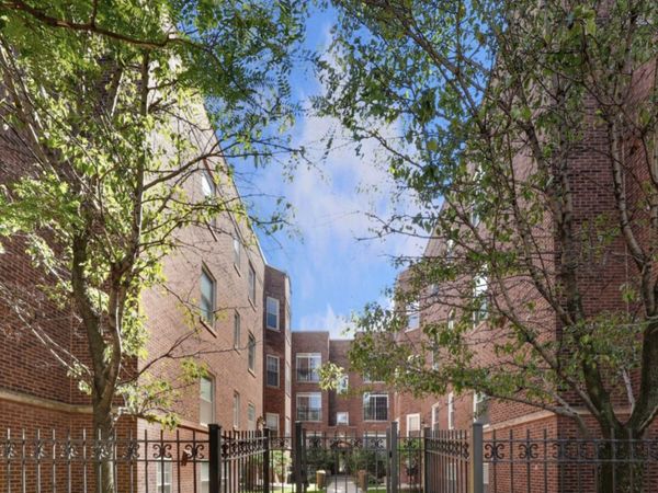 5884 N RIDGE Avenue , Unit 3, Chicago, IL 60660