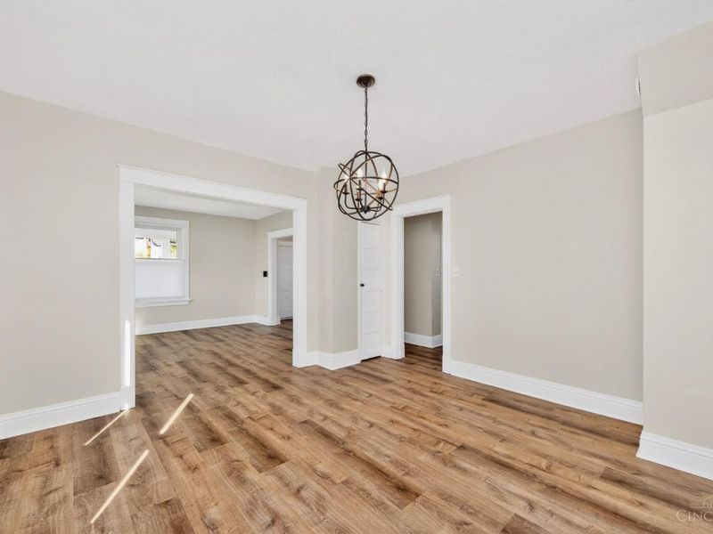 1007 W Loveland Avenue, Loveland, OH 45140 Photo 7