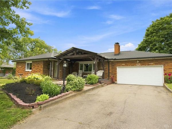 9856 New Carlisle Pike, New Carlisle, OH 45344
