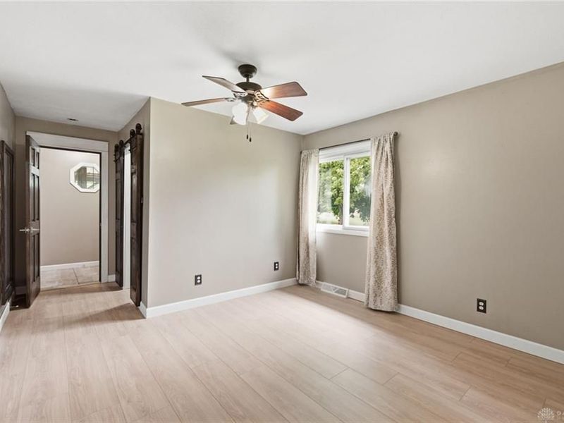 9856 New Carlisle Pike, New Carlisle, OH 45344 Photo 8