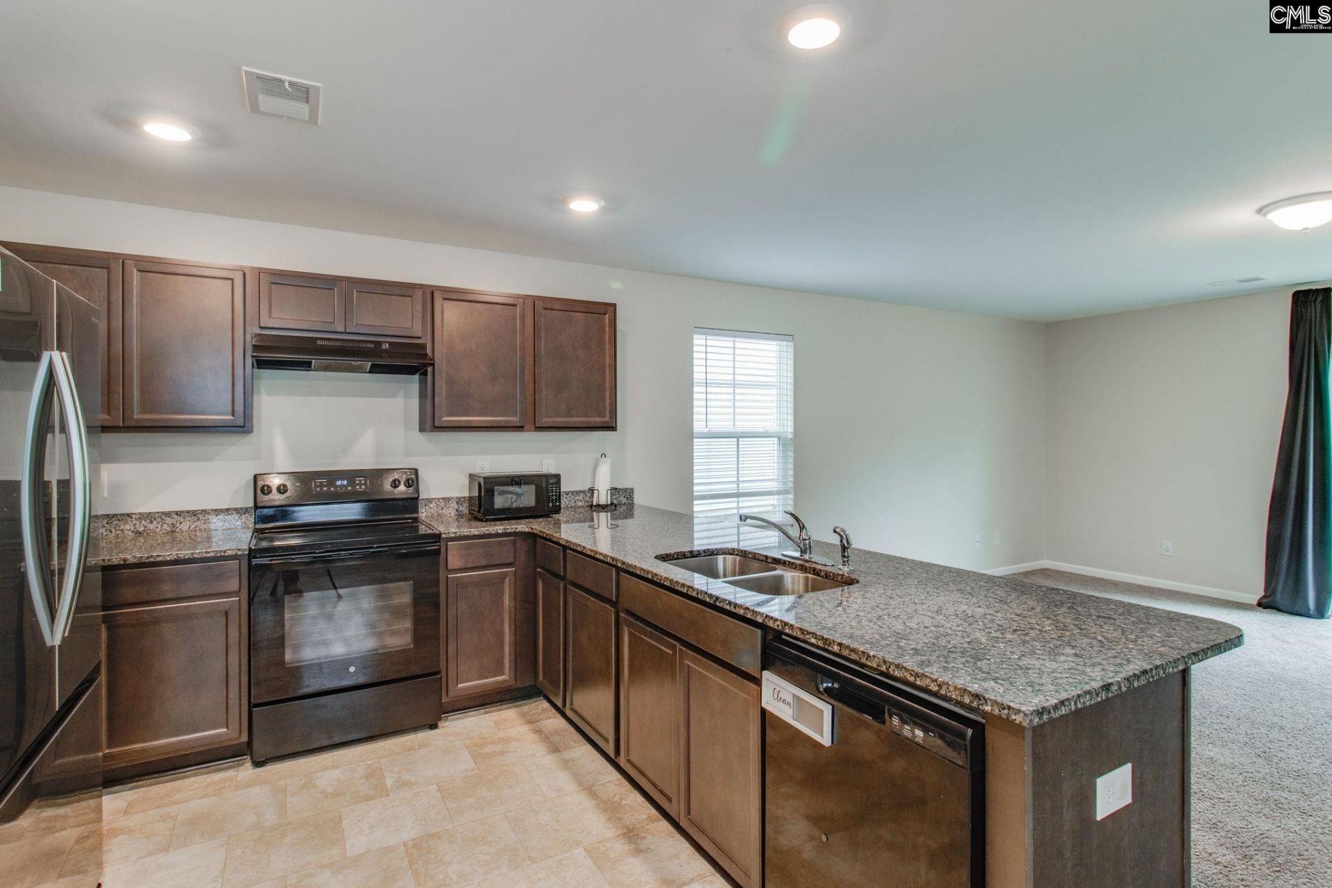 663 Wooster Drive  Photo 6