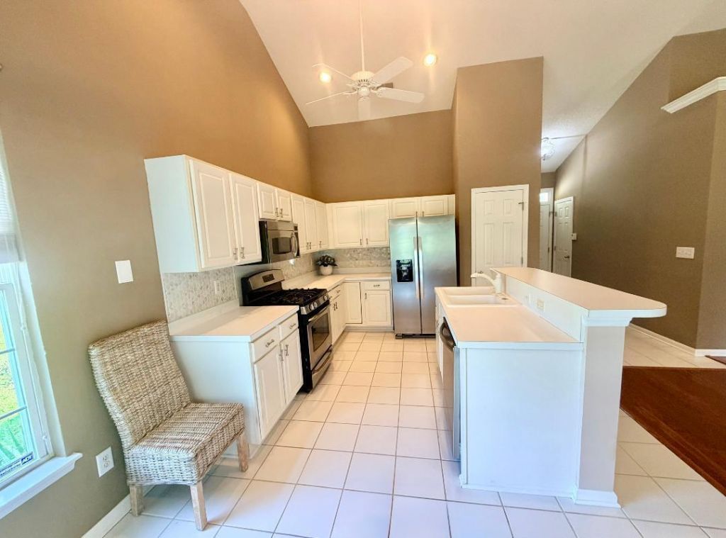 121 Cabrill Drive Photo 13