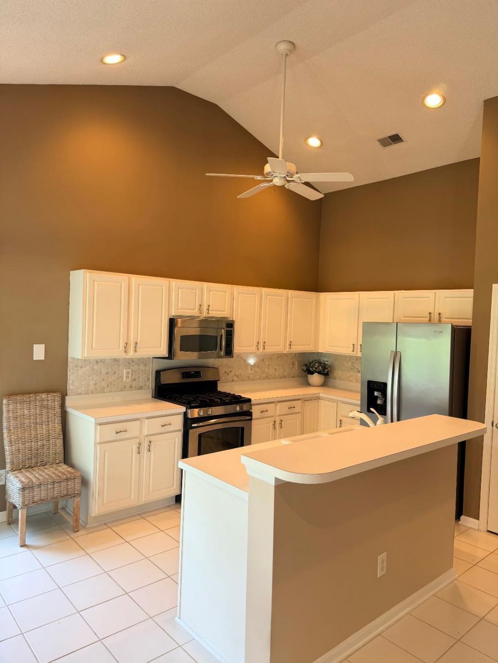 121 Cabrill Drive Photo 14
