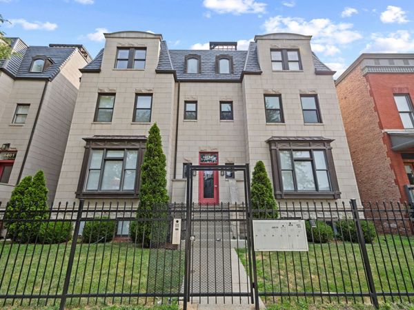 4405 S Lake Park Avenue , Unit 2, Chicago, IL 60653