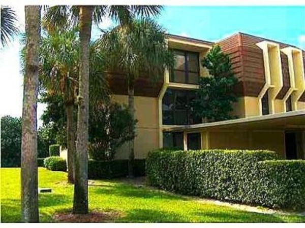 5250 WOODLAND LAKES Drive, Unit 231, Palm Beach Gardens, FL 33418