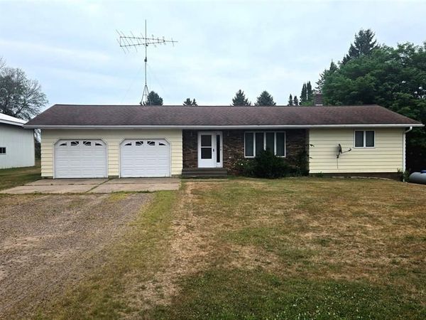 1502 Boundry Road, Cadott, WI 54727