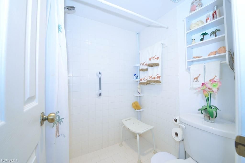 1165 Mainsail Dr , Unit 603, Naples, FL 34114 Photo