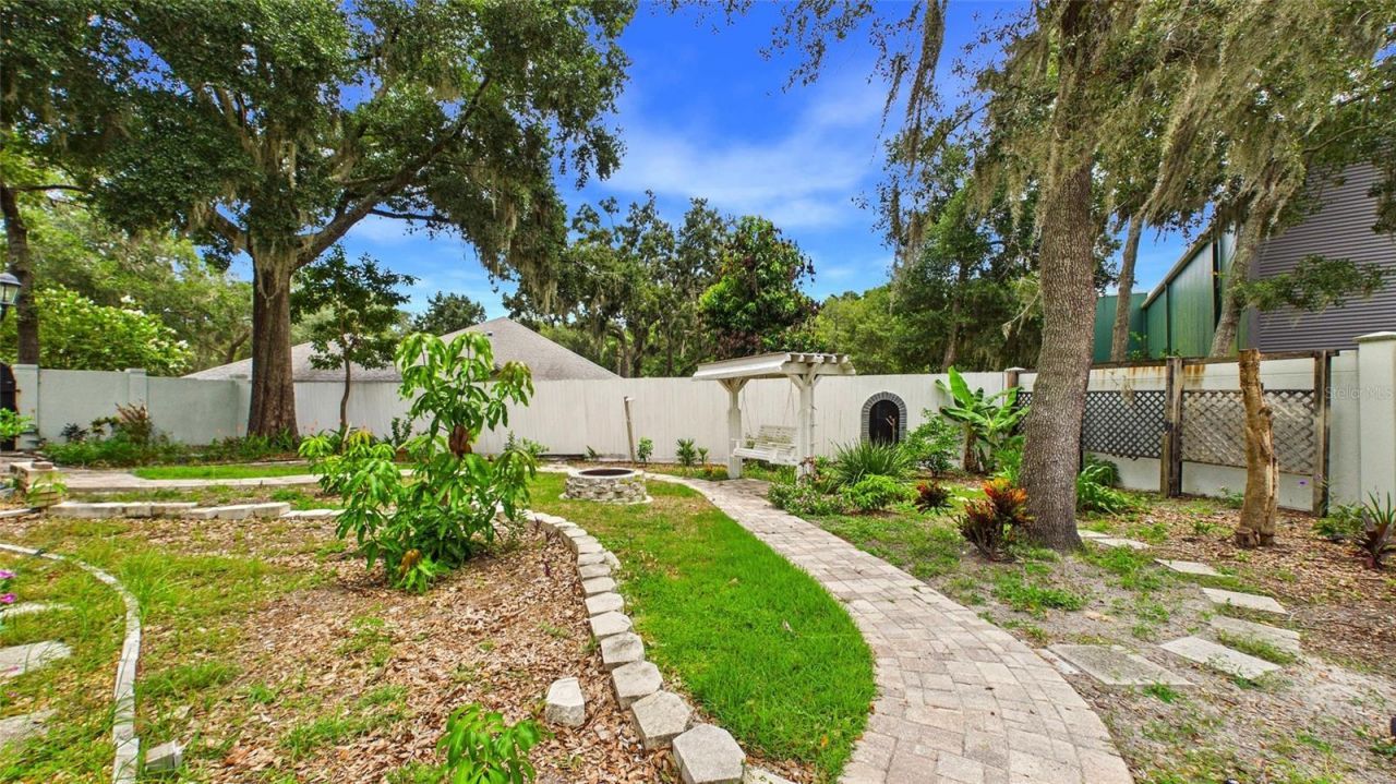 7225 River Forest Lane, Temple Terrace, FL 33617 Photo