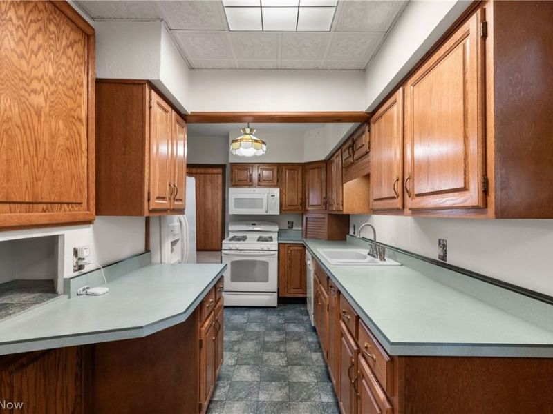 605 Delaware Street, Martins Ferry, OH 43935 Photo 12