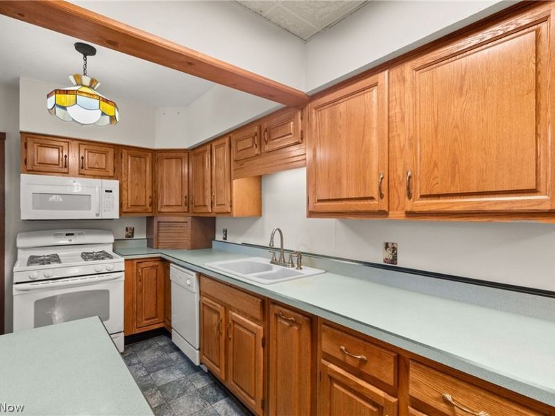 605 Delaware Street, Martins Ferry, OH 43935 Photo 13