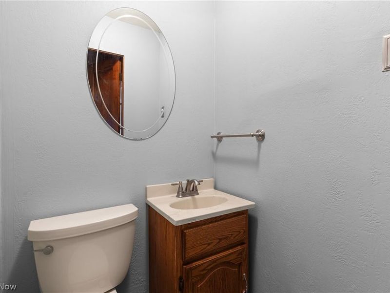 605 Delaware Street, Martins Ferry, OH 43935 Photo 17