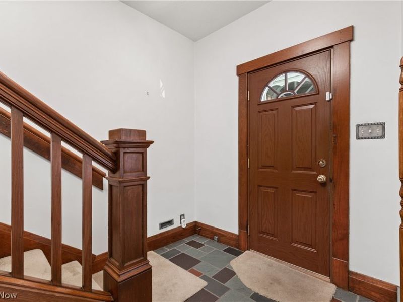 605 Delaware Street, Martins Ferry, OH 43935 Photo 5