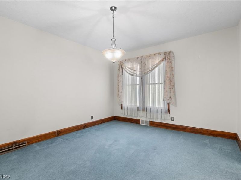 605 Delaware Street, Martins Ferry, OH 43935 Photo 9
