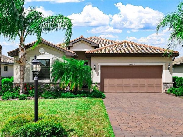 19752 The Place BLVD , ESTERO, FL 33928