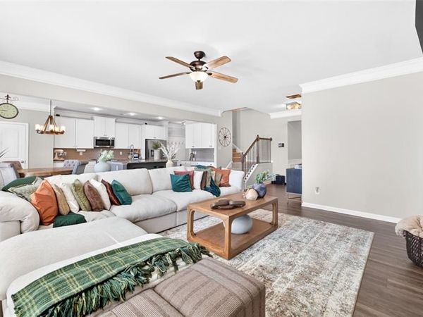 321 Eagles Bluff Way , Hoschton, GA 30548