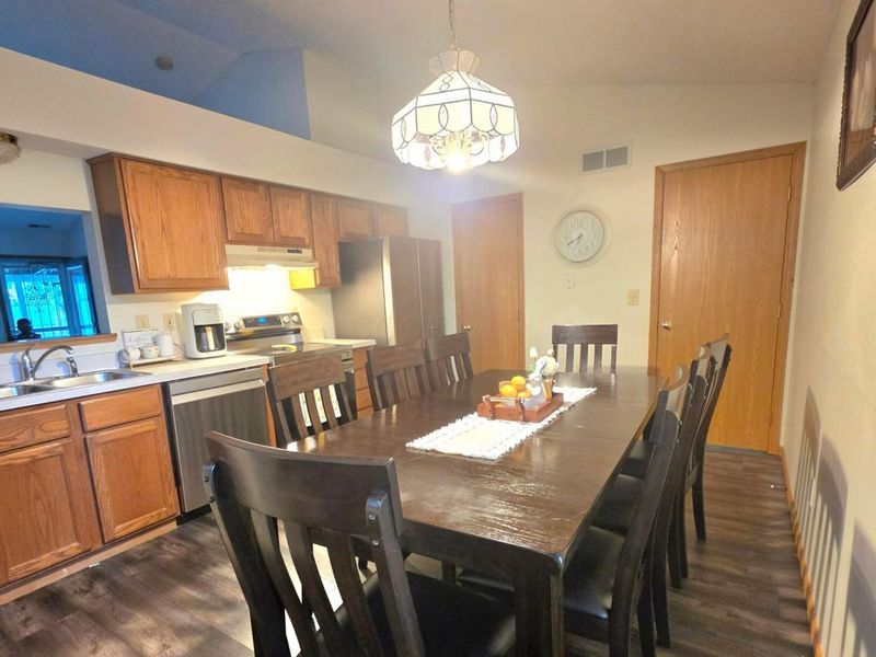 3362 Emeline Drive, Columbus, OH 43204 Photo 5