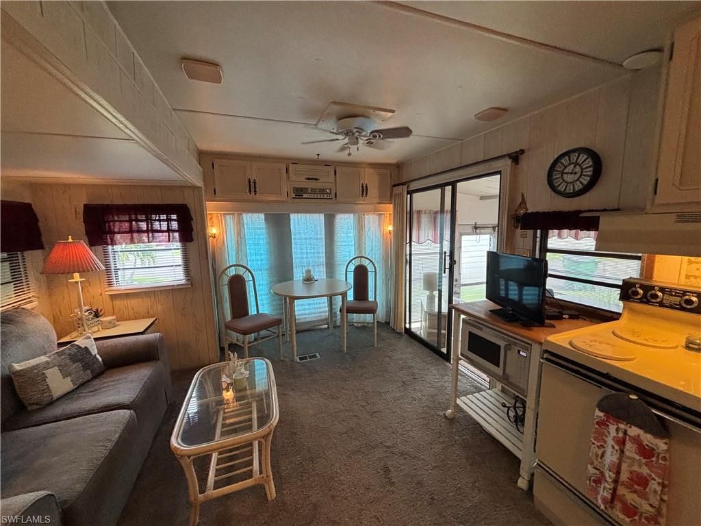 9 Jade Dr, Naples, FL 34114 Photo
