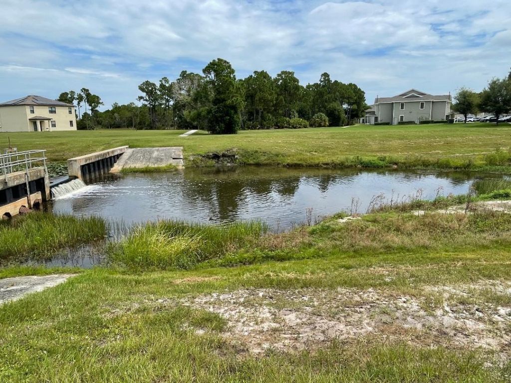 5565 NW Pine Trail Circle, Port Saint Lucie, FL 34983 Photo