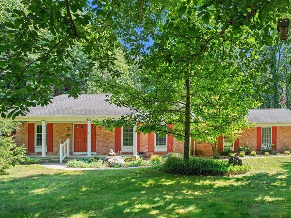 22727 Sunset Drive, Kalamazoo, MI 49009