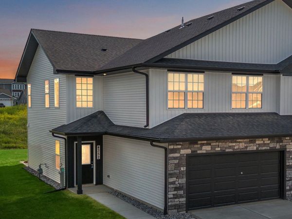 4289 W 77th Avenue , Merrillville, IN 46410
