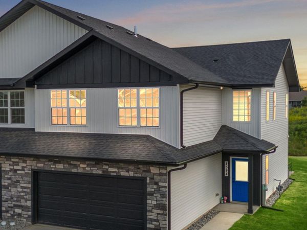 4295 W 77th Avenue , Merrillville, IN 46410