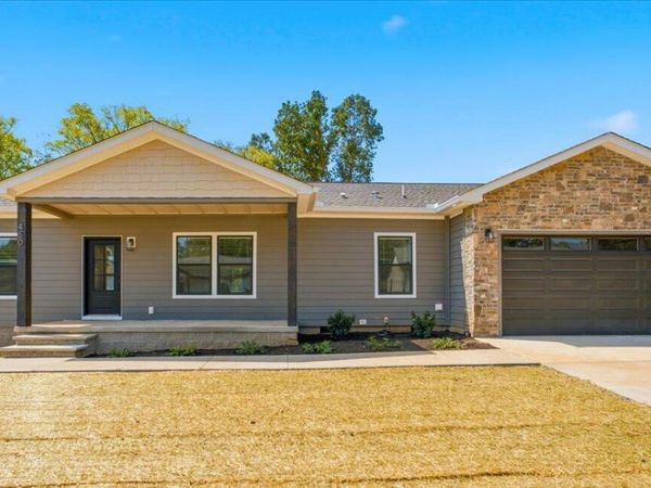 450 Federal Ferry Circle, Vonore, TN 37885