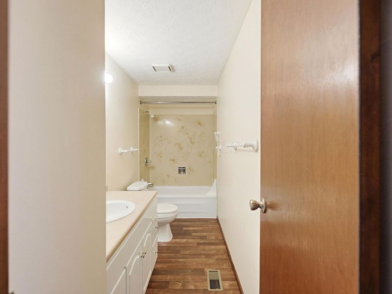 501 Clairbrook Avenue , Unit JG8, Columbus, OH 43228 Photo 25