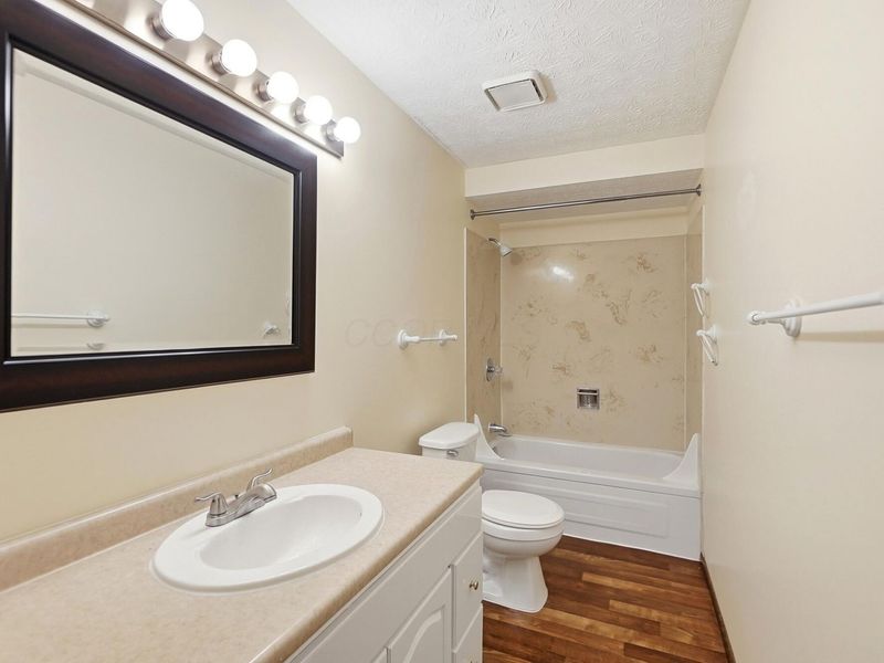 501 Clairbrook Avenue , Unit JG8, Columbus, OH 43228 Photo 26