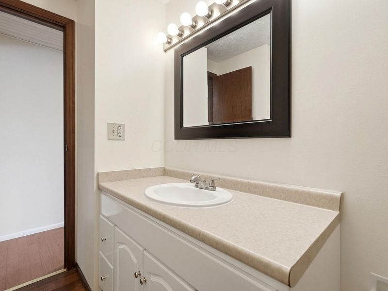 501 Clairbrook Avenue , Unit JG8, Columbus, OH 43228 Photo 27