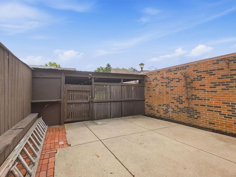 501 Clairbrook Avenue , Unit JG8, Columbus, OH 43228 Photo 38