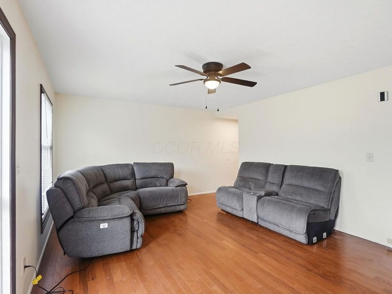 501 Clairbrook Avenue , Unit JG8, Columbus, OH 43228 Photo 5